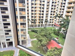 Blk 737 Tampines Green Vale (Tampines), HDB Executive #507086461